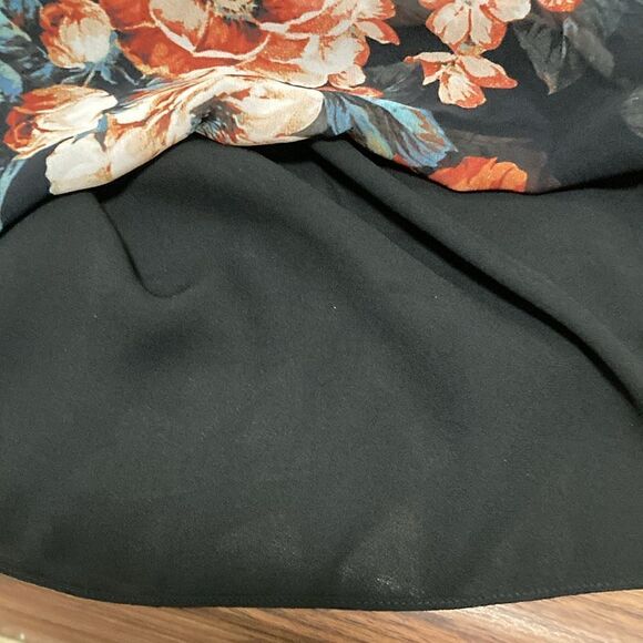 Nicholas NWOT Lola Ruffle Floral Print Silk Blouse. Size 0. - Picture 7 of 11